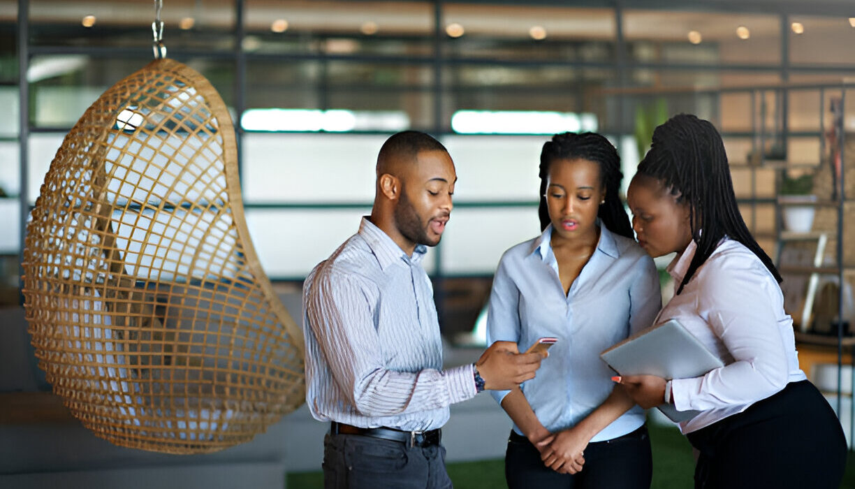 Career Tips to Stand Out in the 2025 Job Market